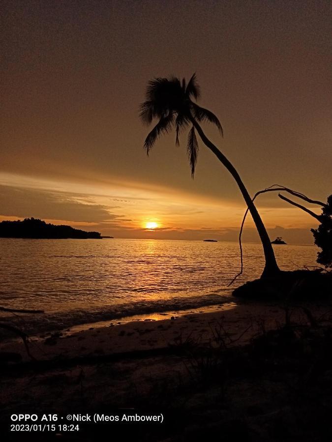 Meos Ambower Homestay Raja Ampat Fam Eksteriør billede