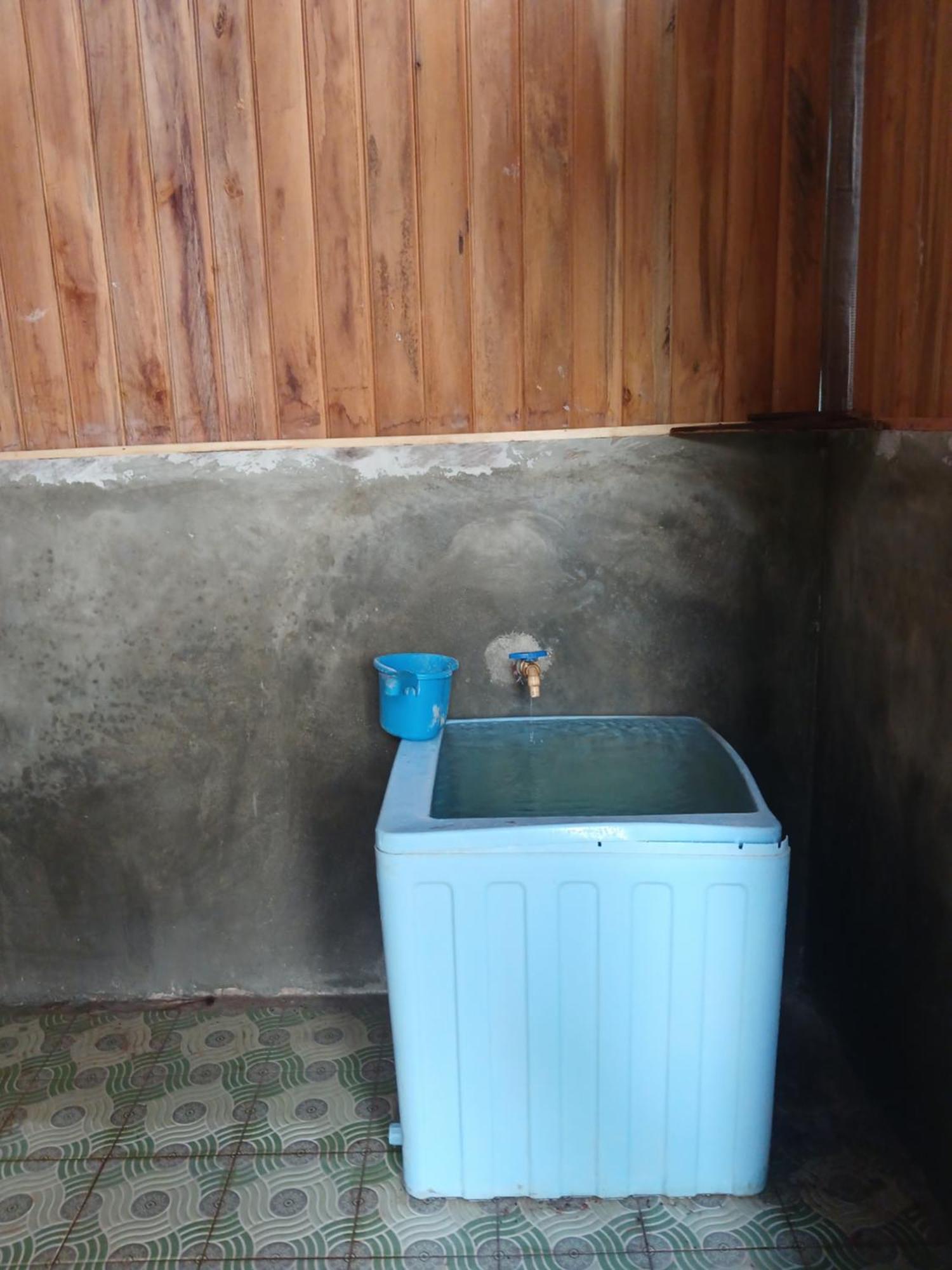 Meos Ambower Homestay Raja Ampat Fam Eksteriør billede